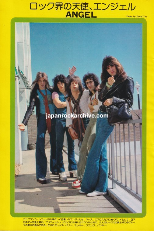 Angel 1976/06 Japanese music press cutting clipping - photo pinup poster